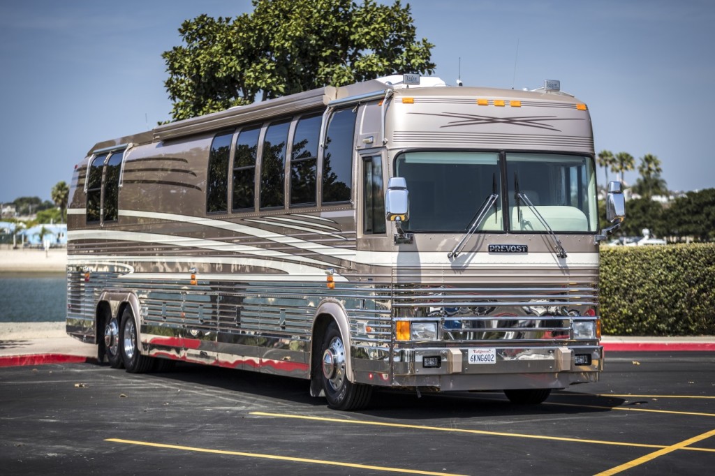 1999 Prevost Vision Coach 45' For Sale At Premier Motorcoach (25 